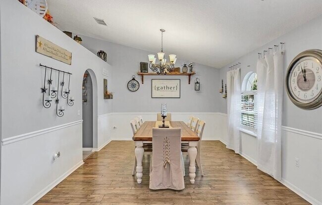 Foto del edificio - 920 Westcliffe Dr