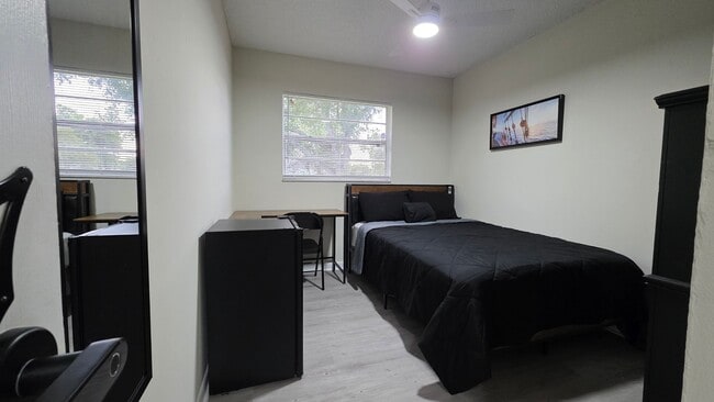 Photo - 1343 Poppy Ave House