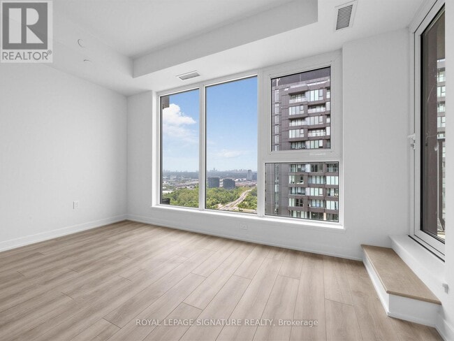 Building Photo - 5 Quarrington Ln