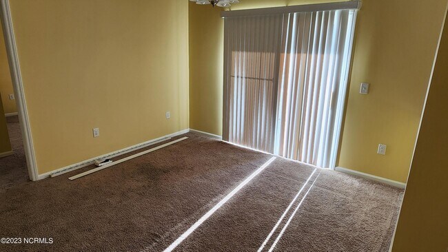 Foto del edificio - 1129 Turtle Creek Rd