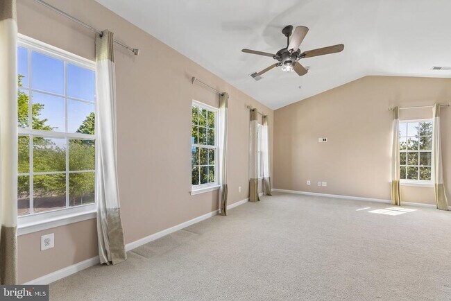 Foto del edificio - 14688 Links Pond Cir