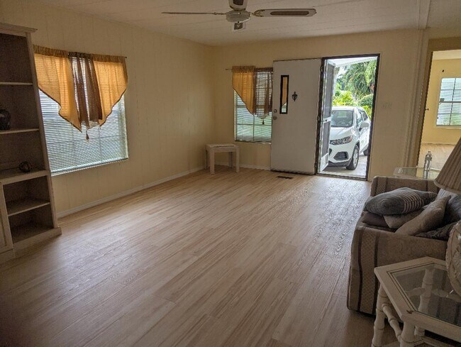 Building Photo - 71 W Caribbean