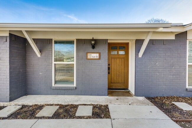 Building Photo - 3BD Home in Mansfield Beautifully Updated!