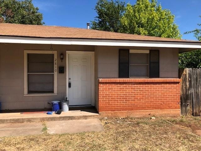 Foto principal - 2810 Russell Ave