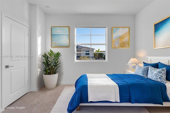 Building Photo - 540 NE 5th Ter