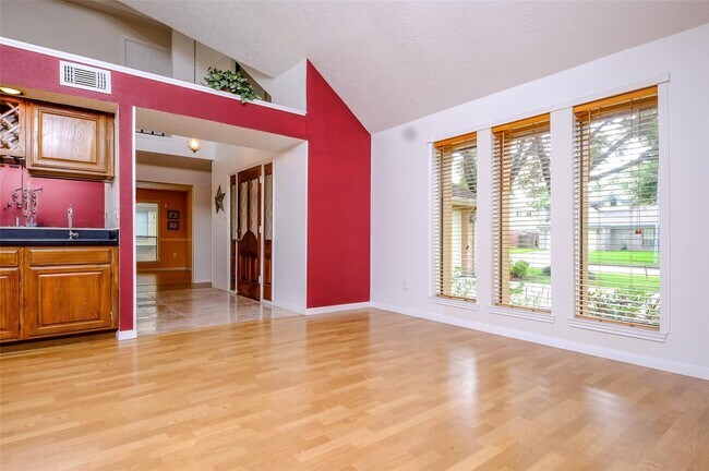 Foto del edificio - 2520 Hadley Cir