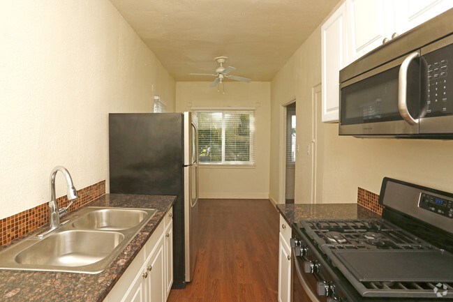 Interior Photo - 1040-1058 N. 4th St, San Jose