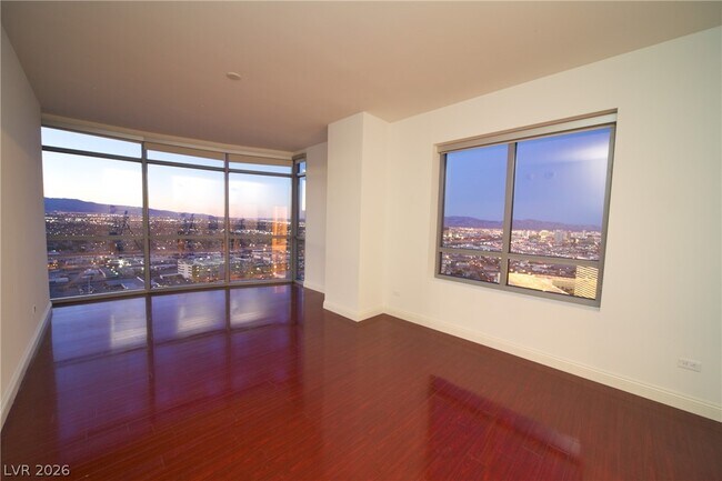 Foto del edificio - 200 W Sahara Ave