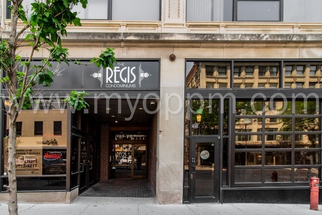 The Regis - The Regis Apartment