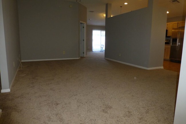 Building Photo - Ridaught Landing 4BR Pets OK Avail Feb 1st