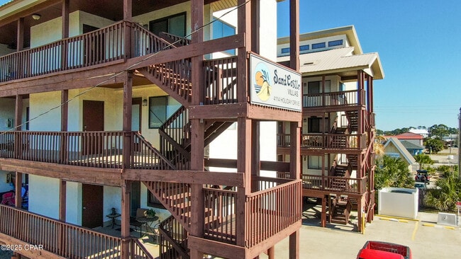 Foto del edificio - 4114 Holiday Dr