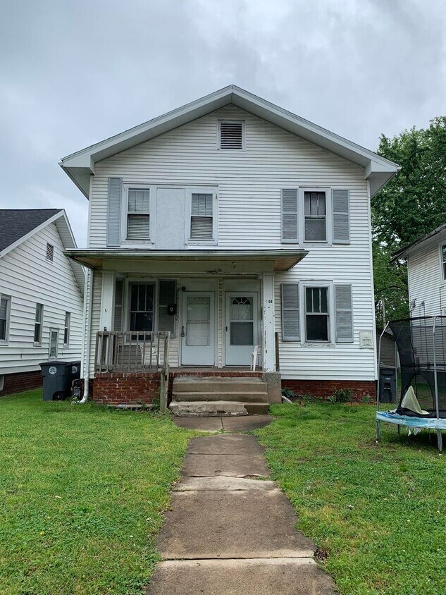 1109 E Powell Ave Unit A, Evansville, IN 47714 Room for Rent in