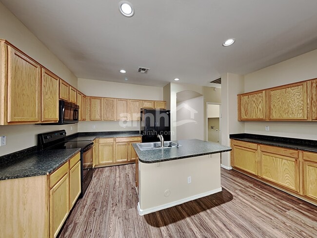 Foto del edificio - 15342 W Morning Glory St