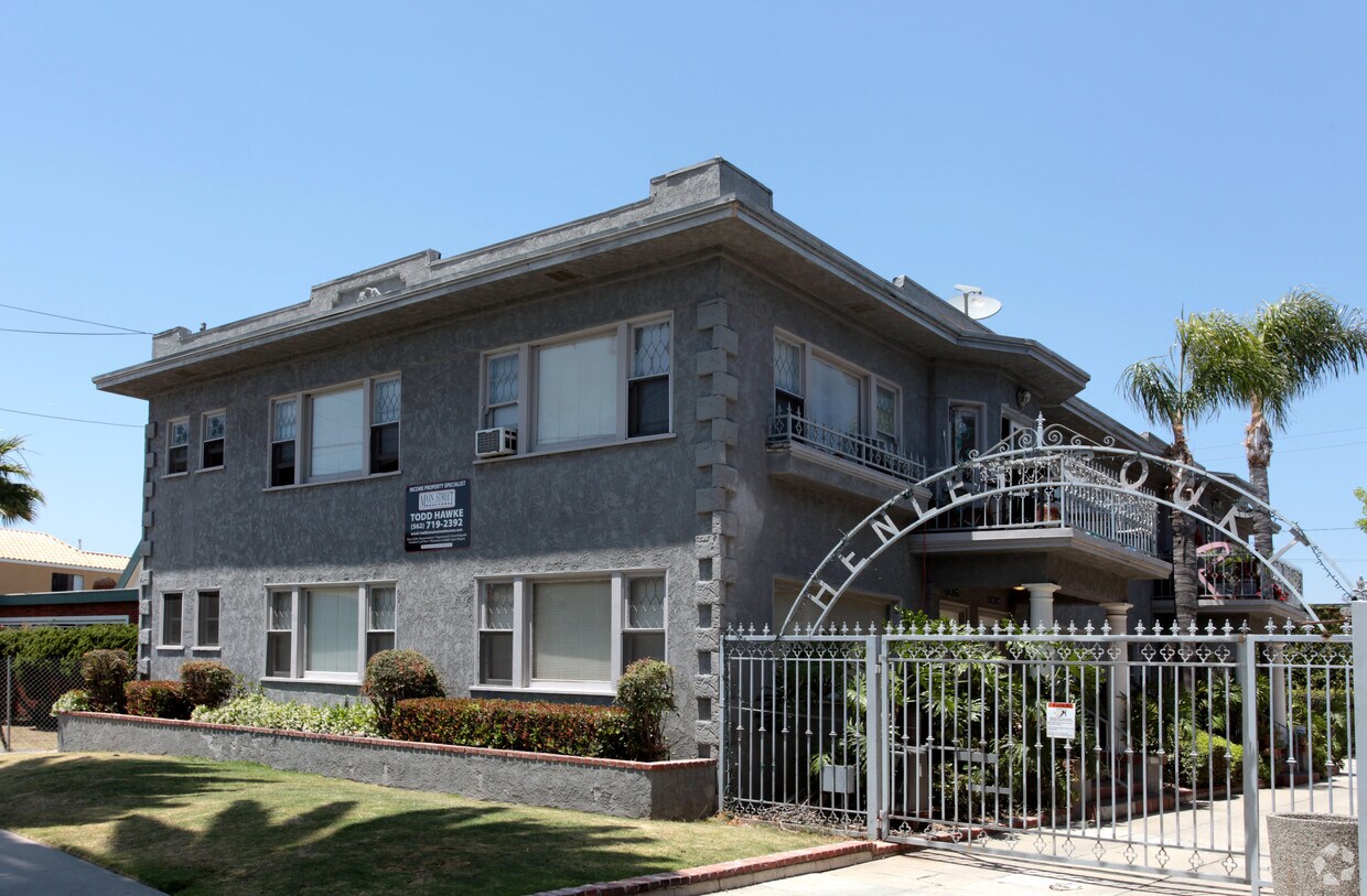 Foto principal - 1317 E 3rd St