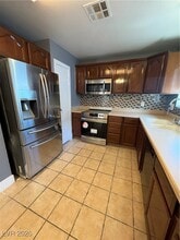 Building Photo - 6215 Don Zarembo Ave