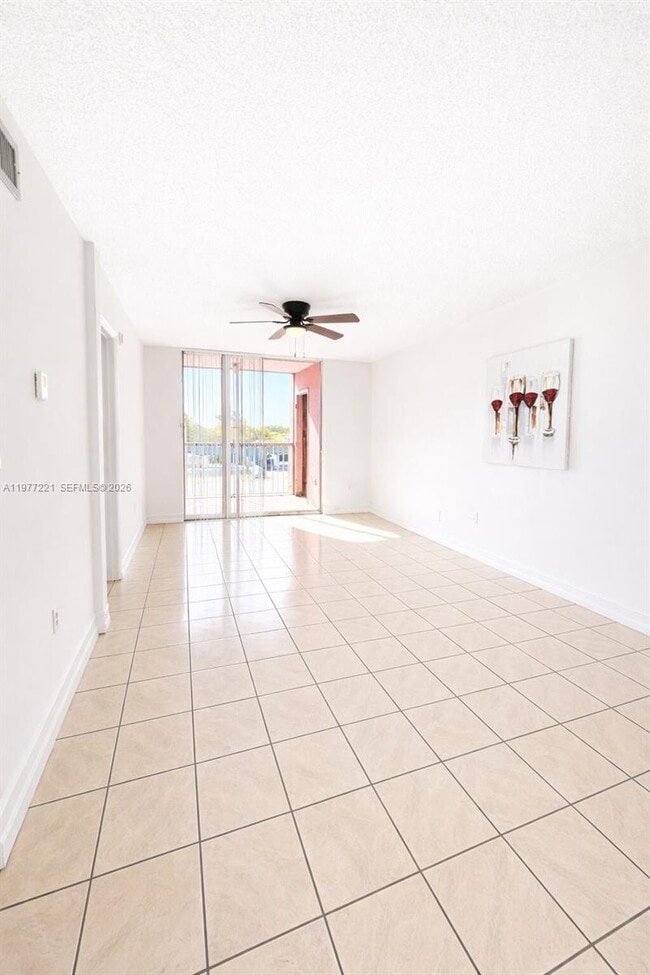 Foto del edificio - 19805 SW 114th Ave