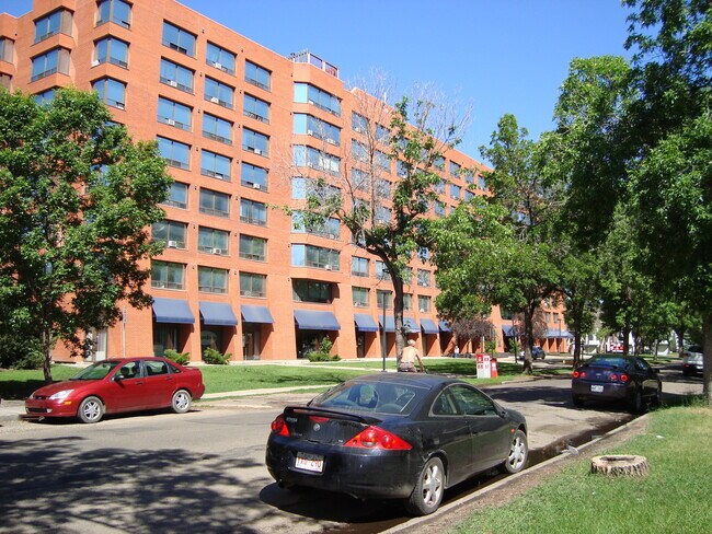 Building Photo - 10160 114 St NW