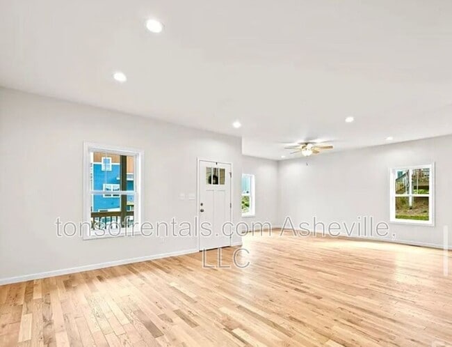 Foto del edificio - 7 Berry Crst Ln