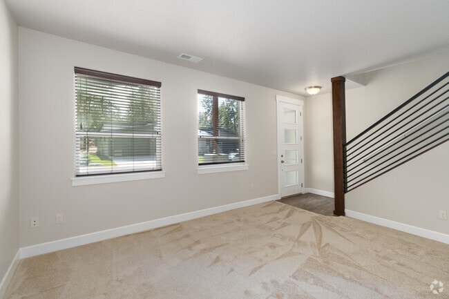 4BR, 2.5BA - 1458SF - Living Room - StoneHorse At Wandermere