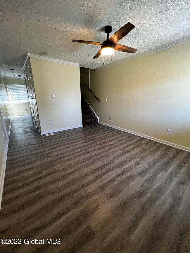 Foto del edificio - 8 Alma Ct