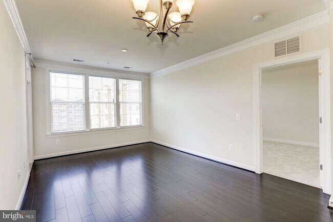 Foto del edificio - 13740 Endeavour Dr