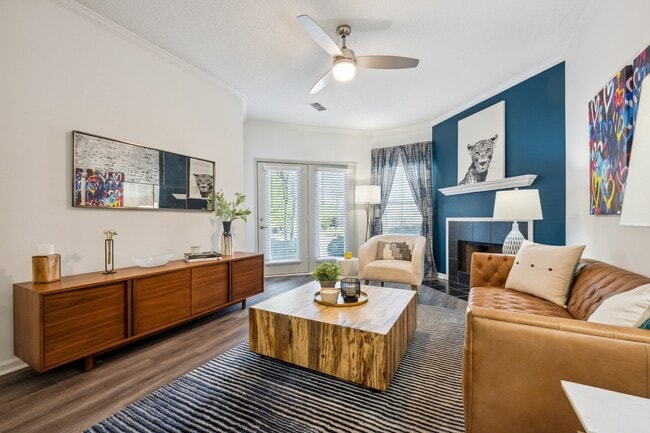 Building Photo - Aventura Oak Mountain