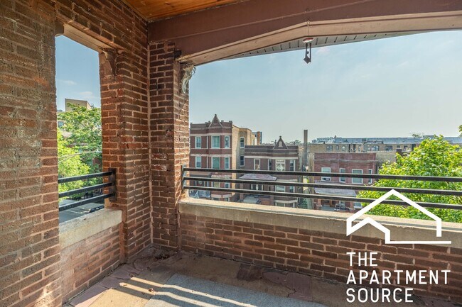 Foto del edificio - 2722 N Kimball Ave