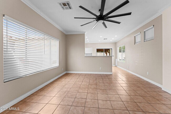 Building Photo - 5134 W Shaw Butte Dr