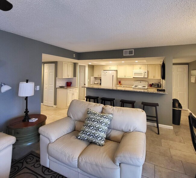 Foto del edificio - 750 Egret Cir