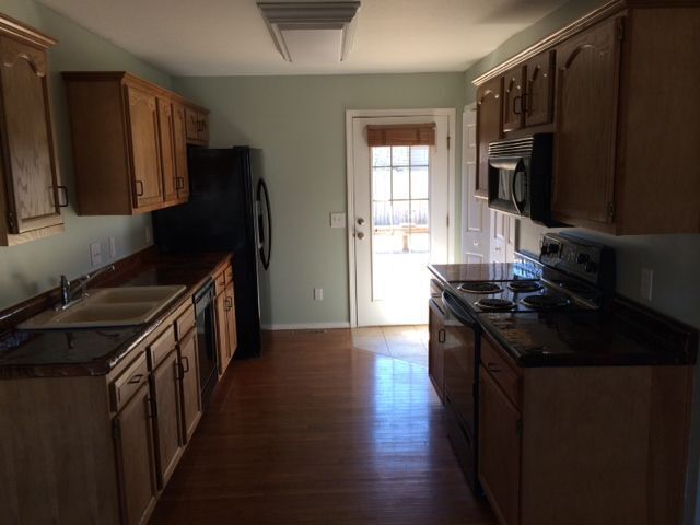 Foto del edificio - Cute 2 bedroom home on Sunshine St