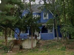 Building Photo - 812 Edgewood Ave