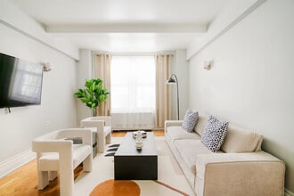 Building Photo - 240 W 73rd St