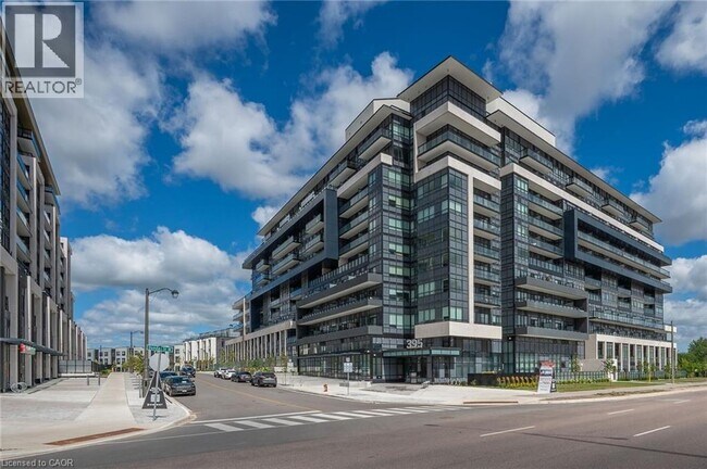 Photo du bâtiment - 395 Dundas St W