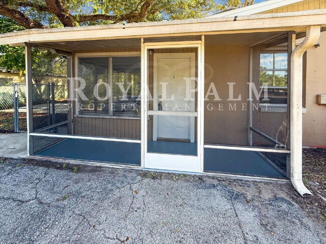 Foto del edificio - 9861 Orange River Blvd