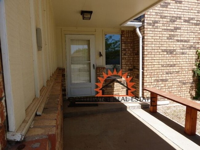 Building Photo - Nicely updated brick home.