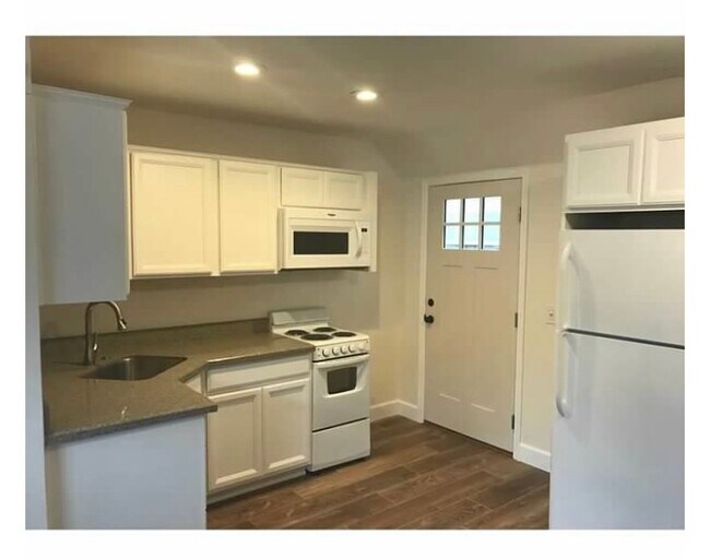 Foto del edificio - 228 C Ave