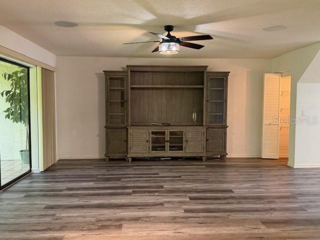 Foto del edificio - 1913 Whispering Way