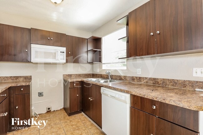 Foto del edificio - 6532 Eaton St