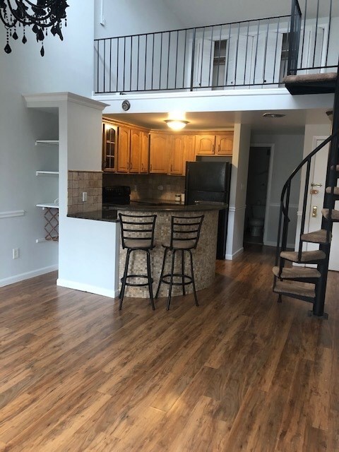 Primary Photo - 228 Bloomfield St
