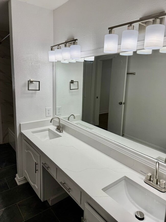 Foto del edificio - Fully Renovated 3-Bedroom in North Fort Worth – Top-Rated Keller ISD!