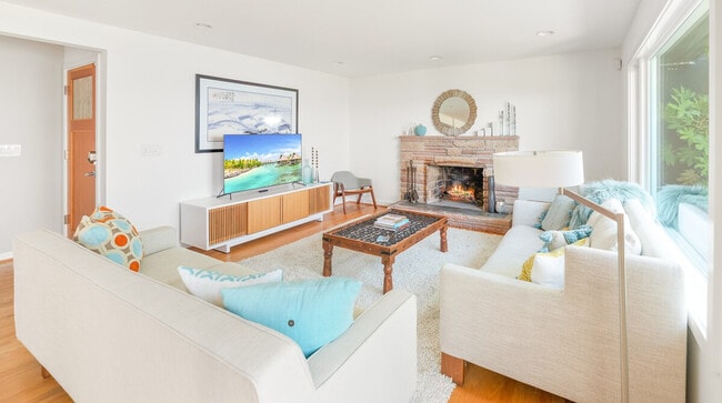 Foto del edificio - 4091 Hillcrest Ave SW