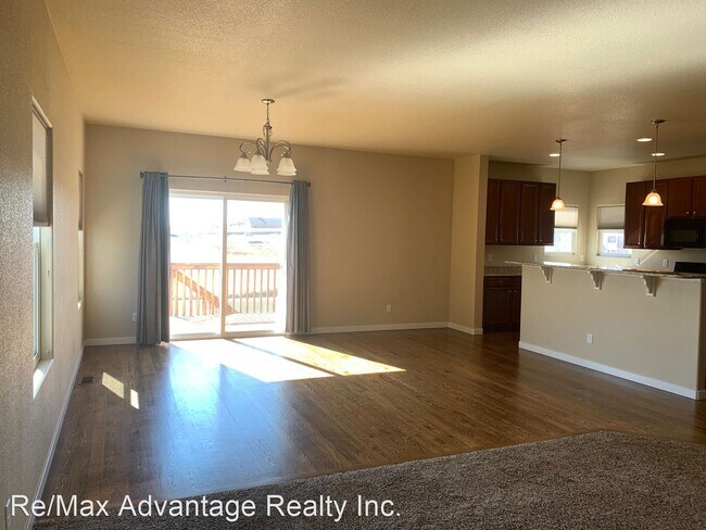 Building Photo - 3 br, 3 bath House - 7654 Camille Court