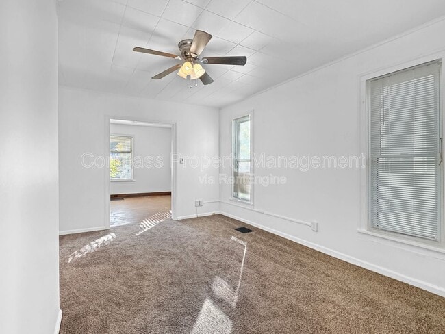 Building Photo - 619 Fulton St E