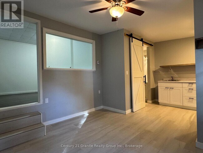 Building Photo - 4687 Haliburton County Rd 21