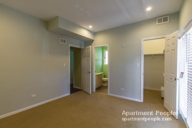 Foto del edificio - 1445 W Walton St