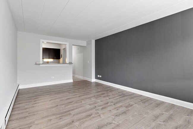 Foto del edificio - 6012 N Kenmore Ave