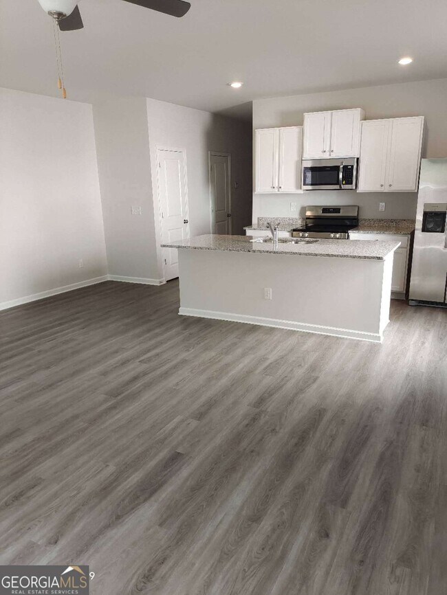 Foto del edificio - 158 Vlg Grn Dr NW