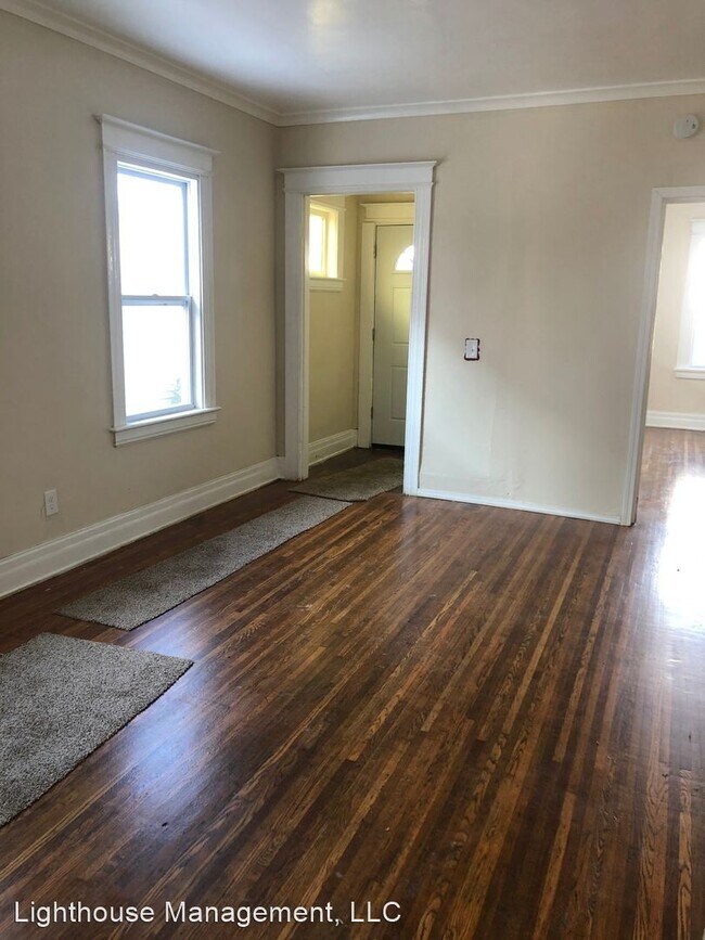 Building Photo - 3 br, 1 bath House - 5 Herbert St.