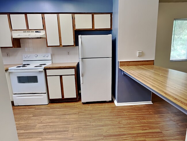 Foto del edificio - 2549 S Oak Ave