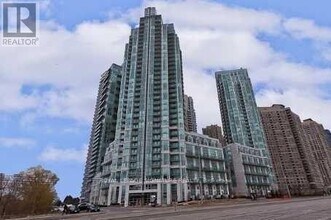 Building Photo - 220-3220 Burnhamthorpe Rd W